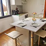 아파트 Elegance & Confort - Pres Caves Au Coeur De