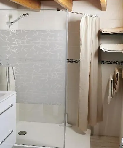 Elegance & Confort - Pres Caves Au Coeur De Appartement Reims